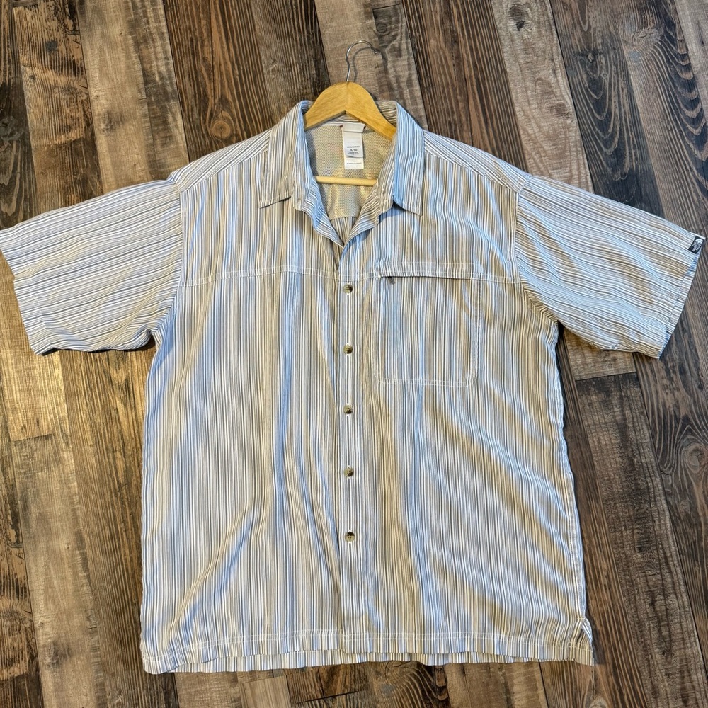 The North Face Men’s XL Modal Blend Short Sleeve Button Down